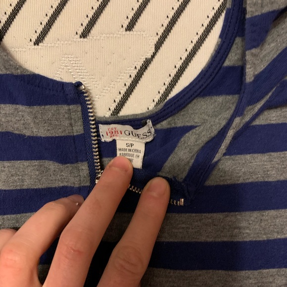 Small scoop neck striped t shirt - Picture 3 of 3